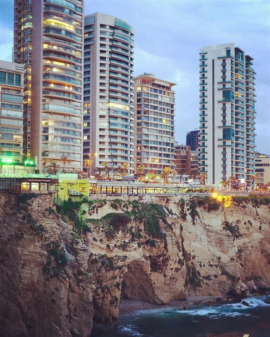 🇱🇧💎حياتي💎🇱🇧By @truelebanesegirl  Rawché  Rawshe  Beirut  Liban ... (Ar Rawshah, Beyrouth, Lebanon)