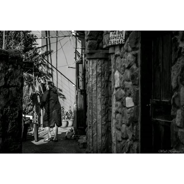 زواريب صور tyre  lebanon  urban  old  street  streetphoto ... (Tyre, Lebanon)