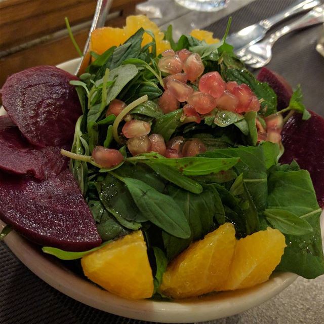  سلطة شمندر مع روكا salad  saladlovers  beet  vegetables  vegetablessalad... (Kronfol)