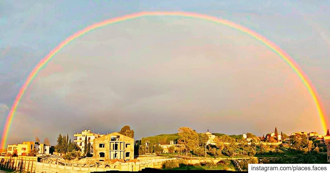 عندما لا تشرق الشمس...يضع الله لنا قوس الرحمن بين الغيوم... 🌈🌈⁦☁️⁩⁦... (Ghassaniyah, Al Janub, Lebanon)