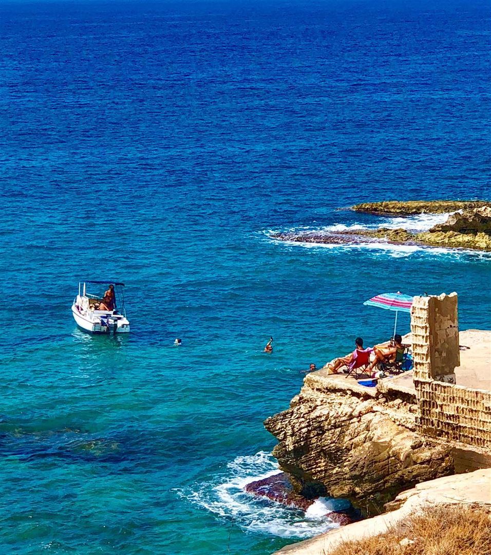  في_بلادي الاحد مريح جداً هنا lebanon  North  Batroun  mediterranean  sea... (Batroûn)