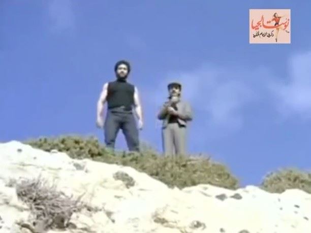 محمد عيتاني يقفز عن صخرة الروشة بدلاً من محمد المولى في فيلم "عودة البطل" عام 1983. 