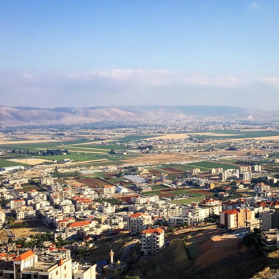 منظر بقاعي.. livelovebekaa 💚————————————————— view  from  the  top ... (Beqaa Governorate)