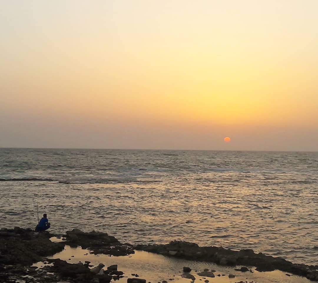 ناطر الرزقة 🎣 Tripoli  Lebanon  Sunsets  fishing  fishinglife ... (Tripoli, Lebanon)