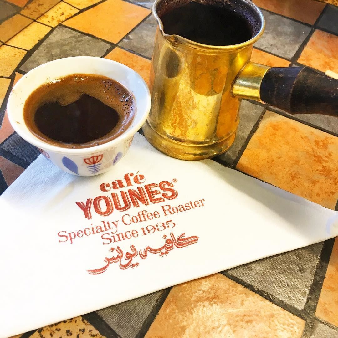 ويخلق الله شخصا لا ترى جمال الدنيا الا به.. قهوتي  قهوة_تركية  قهوة_المس (Cafe Younes)