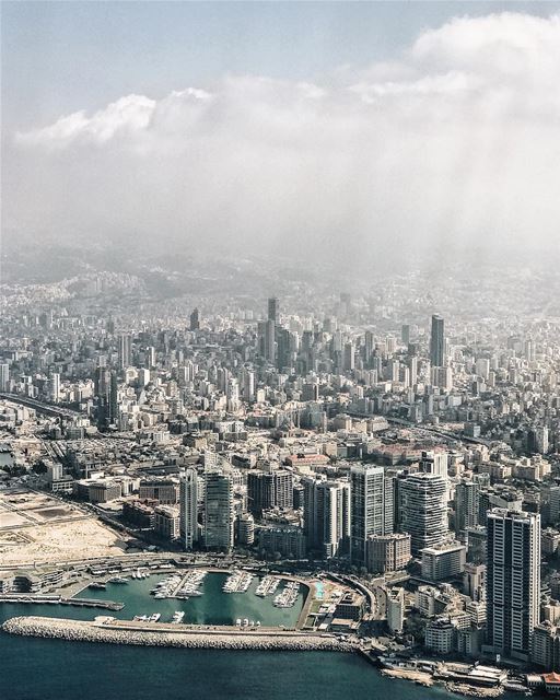 يا قطعة سما الأرض تاني ما إلها—بيروت ❤️ Beirut, I'm home 🇱🇧By @yussefo ... (Beirut, Lebanon)