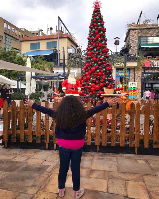 يا هلا ب  ChristmasTime 💚________________________________________... (The Village Dbayeh)