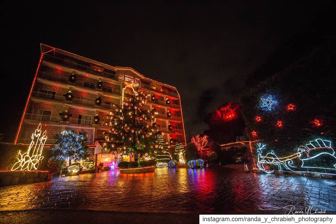 ☔🎄❄️  randaychrabiehphotography  hotel  bikfaya  lebanonspotlights ... (Merry Land Hotel)
