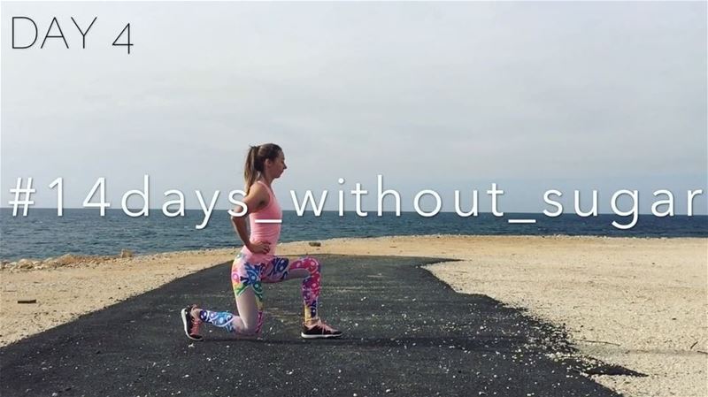 14days_without_sugar✔️DAY 4• Exercise of the day - “Backward Lunges”•... (Joünié)