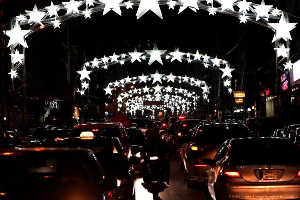2013 Christmas decorations in Dikweneh 
