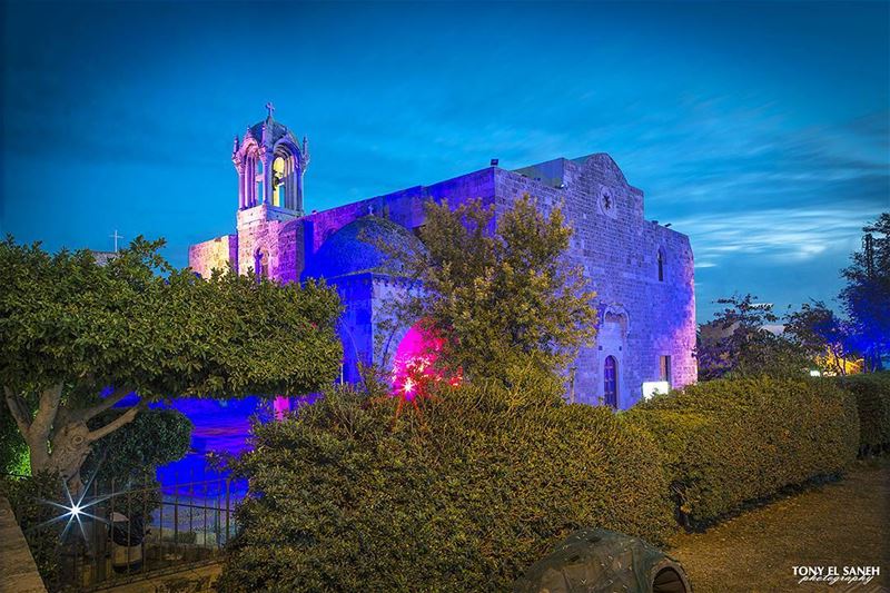  2016  lebanon  jbeil  byblos  sunset  sunrise_sunsets_aroundworld  moon ... (St Jean Marc Church, Byblos)