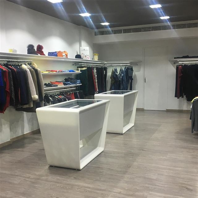 50% Sale section DailySketchLook 228 shopping  italian  boutique ... (Er Râbié, Mont-Liban, Lebanon)