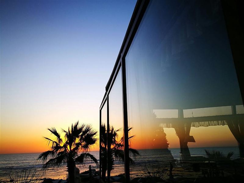 50 Shades of sunset  livelovelebanon  livelovebeirut  visitlebanon  byblos... (Tournesol Cafe&Bar)