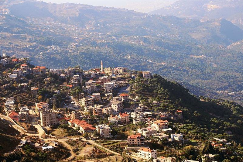 A beautiful mountain view..🇱🇧 lebanon  lebanon_hdr  ig_lebanon ... (Sawfar, Mont-Liban, Lebanon)