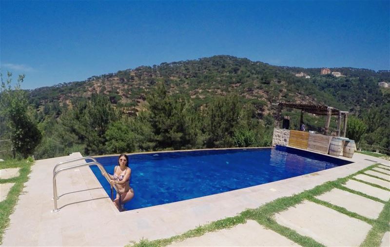 A bit chilly but i enjoyed swimming 💦..... poolday  infinitypool ... (Blue Jay Valley)