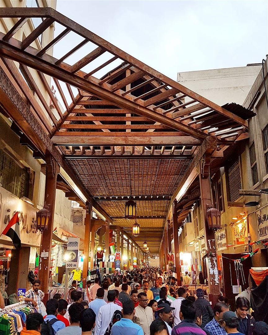 ... A calm afternoon at the old market 😀😆------.. photography ... (Old Souk Dubai)
