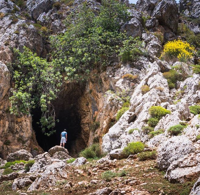 A cave along the trail ...