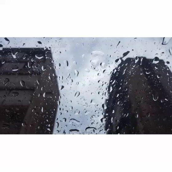 A changing rain face on the left.  ledzeppelin  rainsong........ (Beirut, Lebanon)