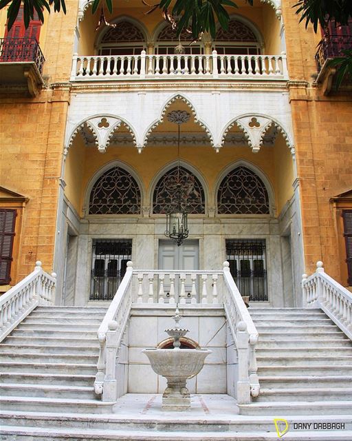A dream home rooting for the good days of the past. housesoflebanon ... (Achrafieh, Lebanon)