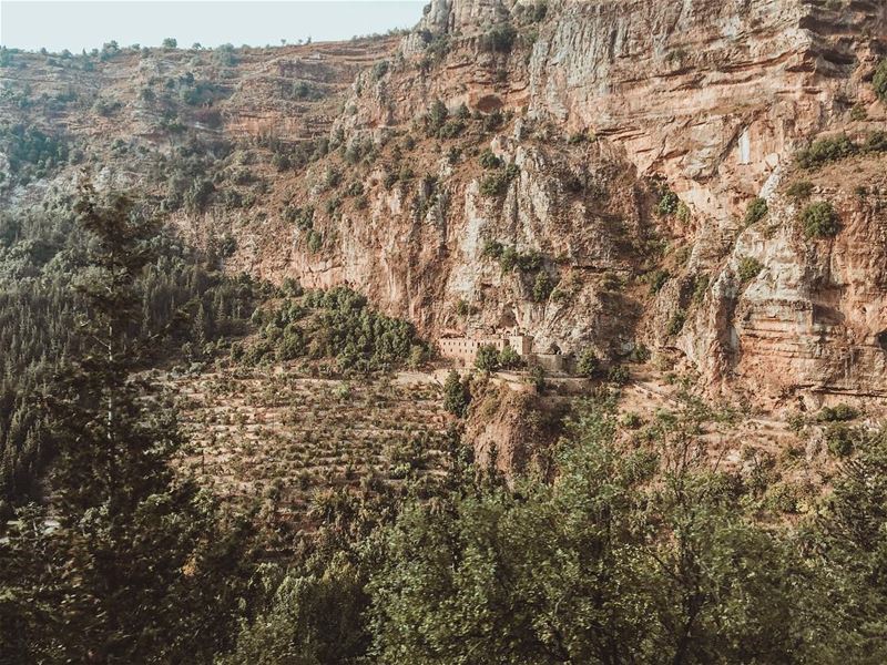 A hidden treasure 💎🙏🏻 HiddenTreasures  WorldToXplore HuntgramLebanon ... (Wadi Qannubin, Liban-Nord, Lebanon)