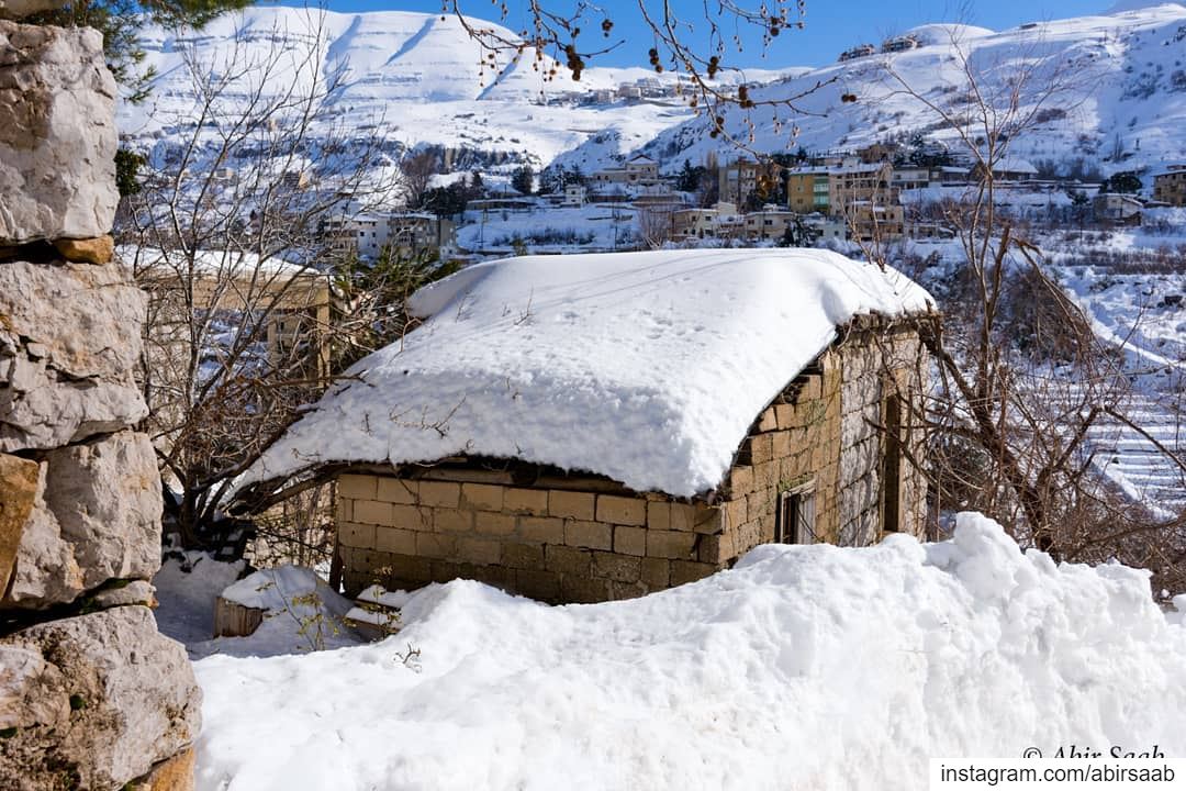 A house that is standing on memory alone! Lebanon  livelovebeirut ... (Lebanon)
