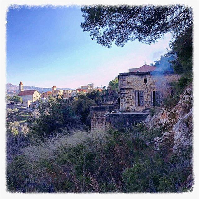 A Lebanese village, courtesy of @ch_ivan  mountain  village  montagne ...