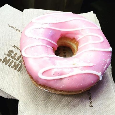 A lovely pink donut will do right about now! 😍🍩🍩🍩 Credits to @lebfoodie  (Dunkin Donuts Zalka)