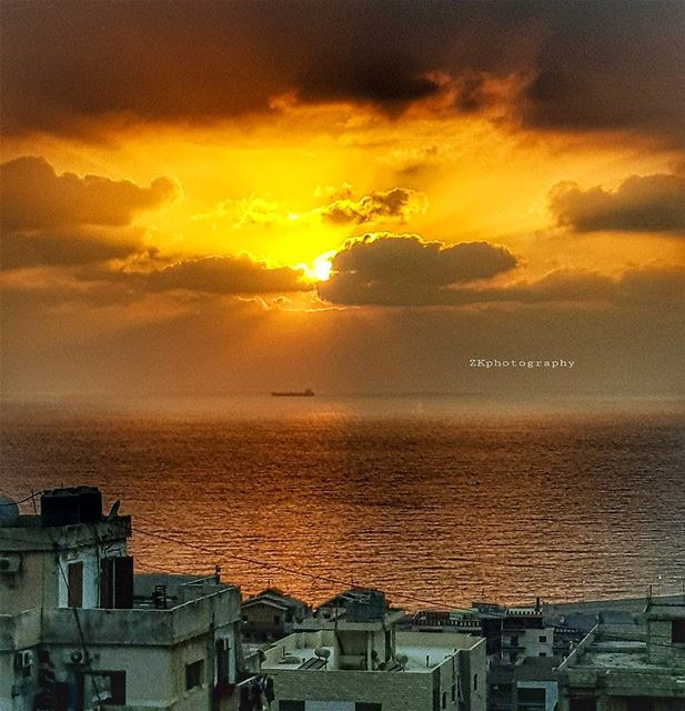 A Magical  Sunset... today 🔥 * ptk_lebanon  livelovelebanon ... (Dawhat Aramoun)