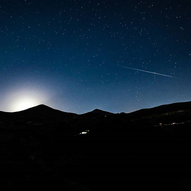 A  mountain, a  moonrise and a shooting star 🌓🏔️✨💫 perseids  stars ... (Tannourine Cedars Nature Reserve)