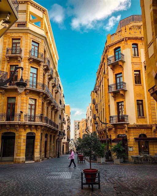 A Paris do Oriente Médio, como Beirute foi conhecida principalmente... (Downtown Beirut)