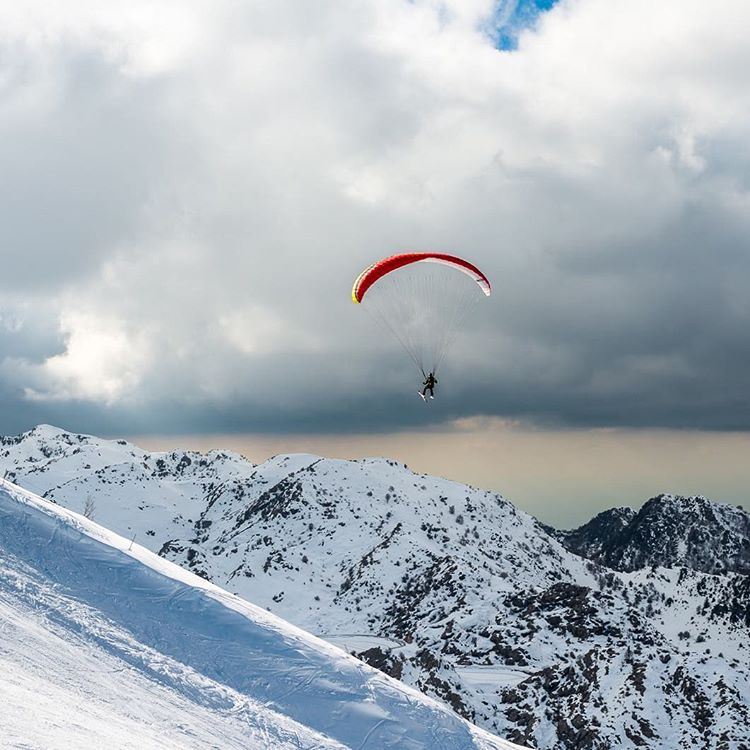 A peaceful ride in the sky  lebanon  laklouk  snow  paragliding  neige ... (El Laklouk, Mont-Liban, Lebanon)