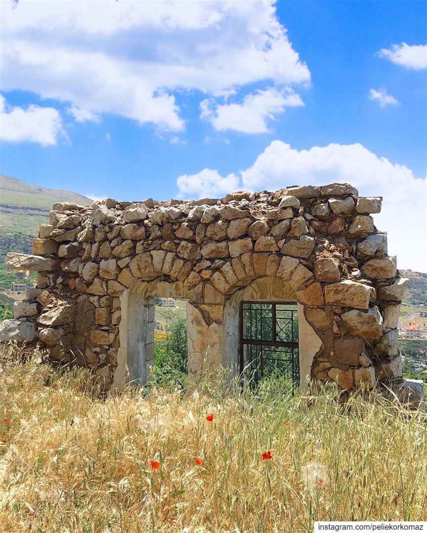 A piece of History 🇱🇧 (Kfarselwan - Mount Lebanon)