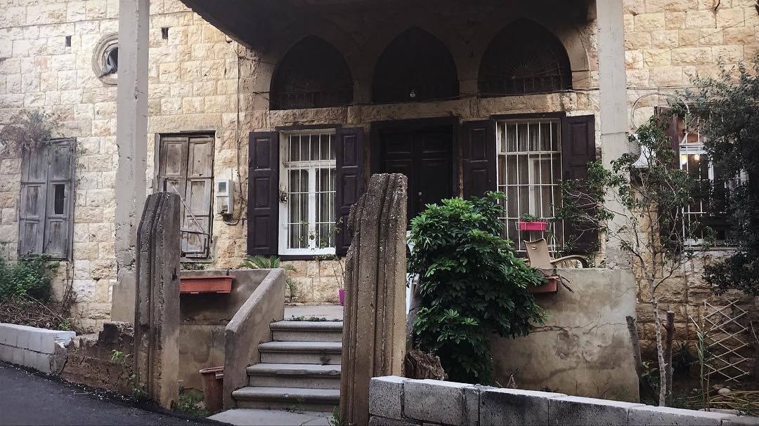 ~.A place where  reality ends &  fiction begins🏚🥧..~✨ oldlebanesehouses... (Lebanon)