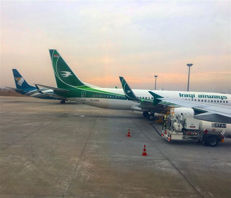 🛫 A plane after the other ... 🛬Missing home for new year eve 🎊💓🎉... (Al Najaf International Airport)