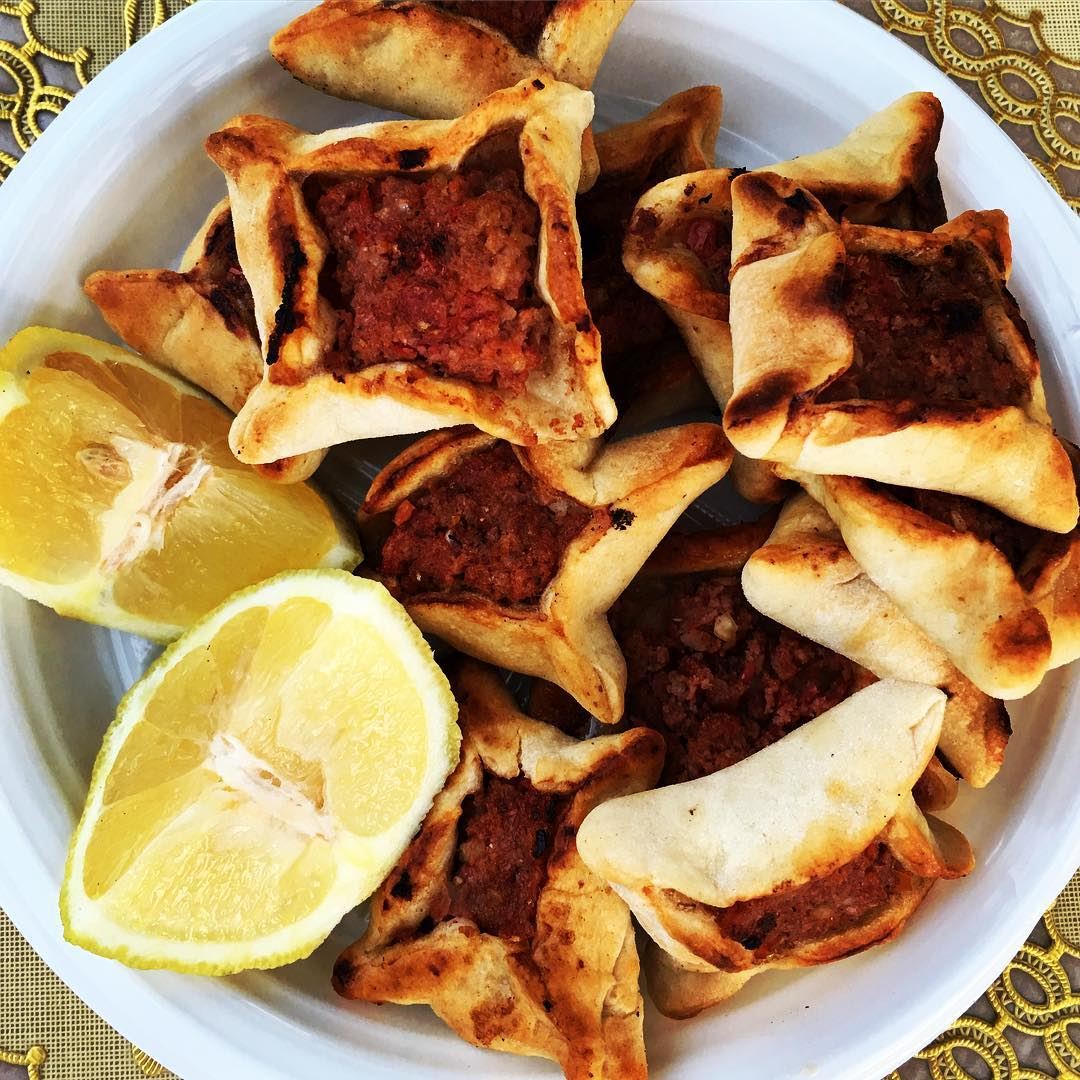 A proper Baalbecki lunch. baalbeck  cityofthesun  lebanon ... (Baalbeck, Béqaa, Lebanon)