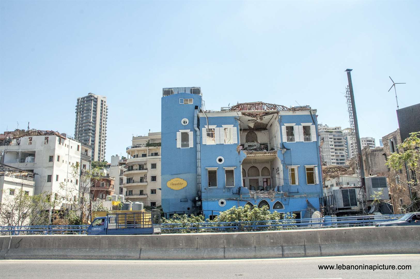 A ruins of a building in Mar Mikhael next to Caffee Em Nazih after the Beirut Port Blast 