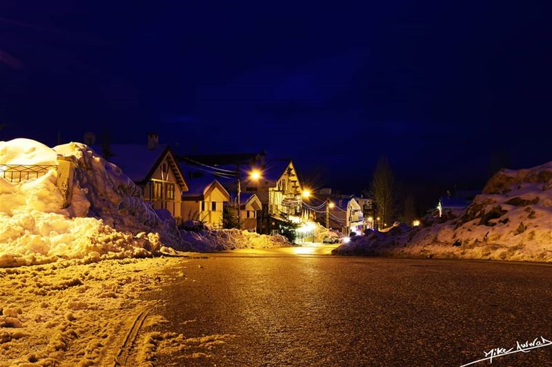 A silent, cold, romantic night...  souwarfromlebanon  ptk_lebanon  ...