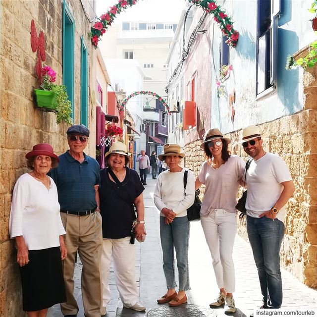 A stroll in old tyre... tourleb  tourlebanon  lebanontimes  lebanonmania ... (Tyre, Lebanon)