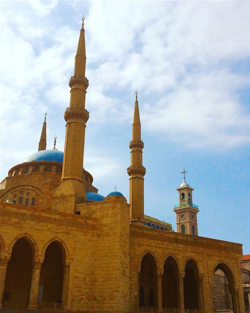 A symbol of coexistence 😌... livelovearchitecture  mosque  church ... (Beirut, Lebanon)