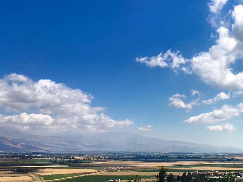 A Thursday break is not bad at all😎 westbekaa  June💚  bluesky ... (Jeb Jennine)