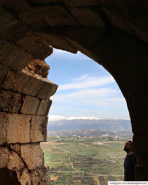 A wonderful view from the Beaufort Fortress in Arnoun/south of lebanon.... (Arnoûn, Al Janub, Lebanon)