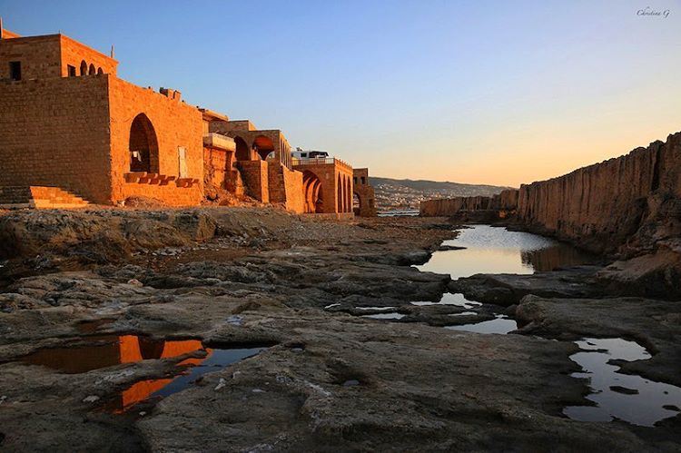  a7labaladbil3alam  goldenhour  sunset  blue  photo  love  sky  water ... (Phoenicien Wall)
