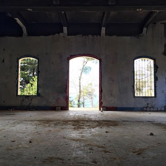  Abandoned  AbandonedPlaces  LiveLoveLebanon  wearelebanon ... (District de Metn)