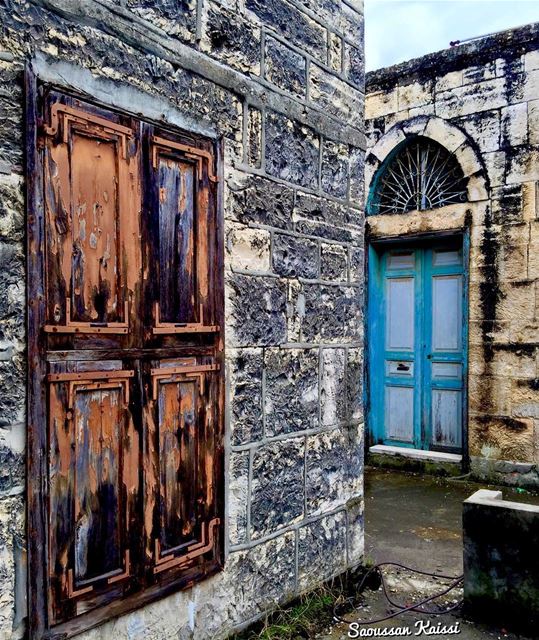  abandoned  nostalgia  oldhouse  lebanonhouses  architecture  beautiful ...