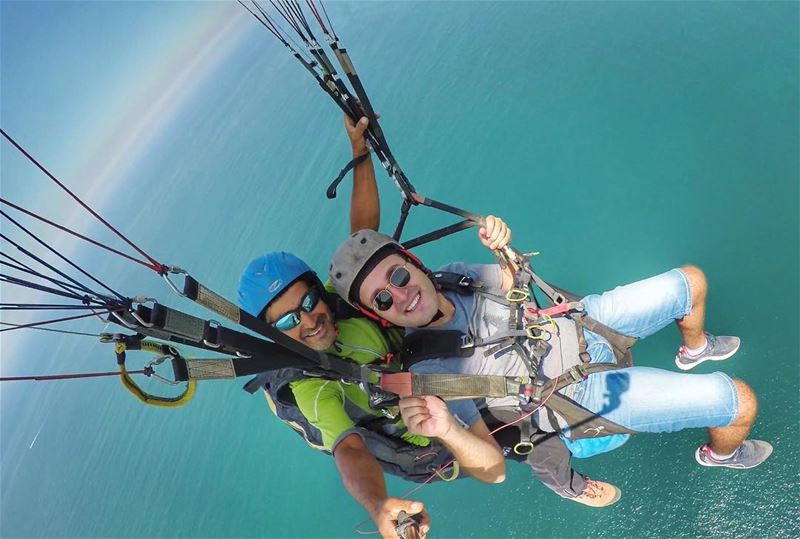 Above the sea 🌊🚀•••••••••••••••••••• paragliding  super_lebanon  sky ... (Jounieh, Liban)