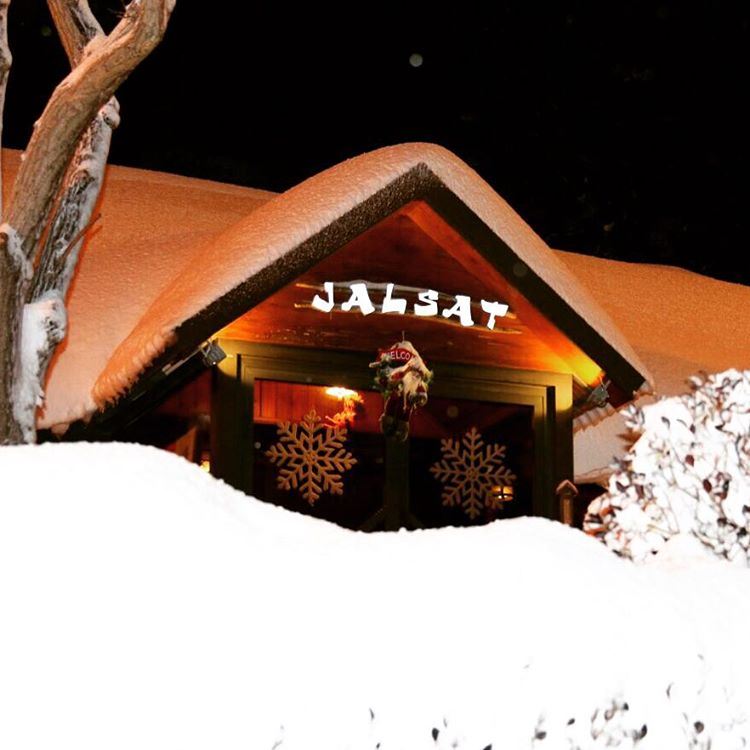 Absolutely magnificent!  jalsat  restaurant  snow  livelovemayrouba  relax...