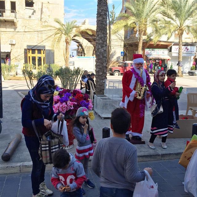 Affection for Santa is interreligious  Lebanon  Tyre  Christmas  Santa ... (Tyre, Lebanon)