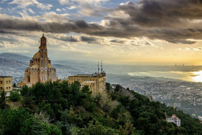 After a rainy day. A beautiful Sunset appeared above Beirut. Harissa,... (Harîssa, Mont-Liban, Lebanon)
