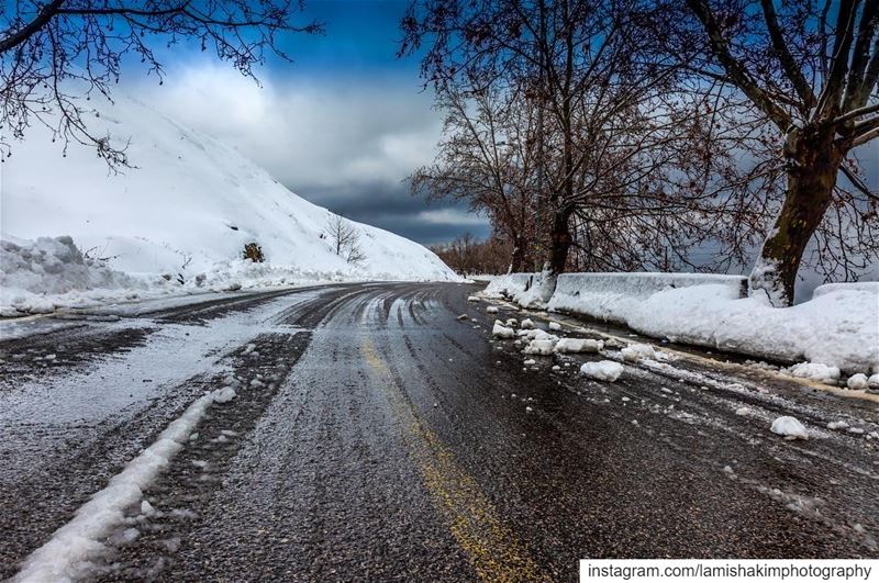 After the storm ⛈ snow  photooftheday  snowing  livelovesawfar ... (Sawfar, Mont-Liban, Lebanon)