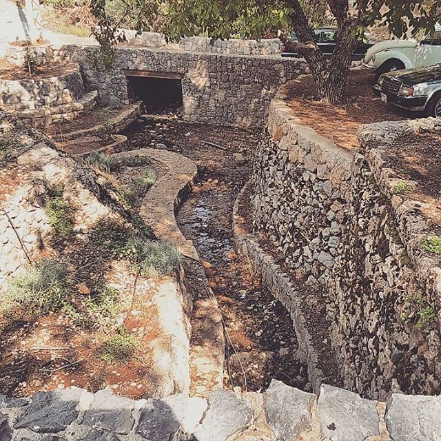  afternoon november shadow streamwater stones village العين nuttree ...